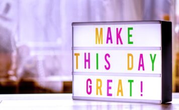 Ile kosztuje folia do basenów?