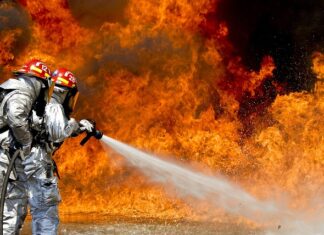 Czy wąż od chłodnicy powinien być twardy?