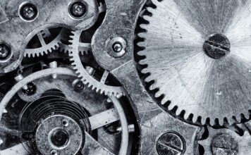 Czy na zimnym silniku można dolać płyn chłodniczy?