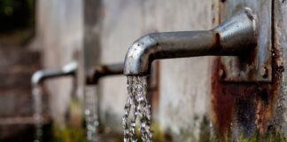 Do czego służy zbiornik hydroforowy?