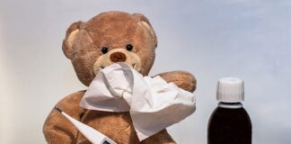 Jakie wymagania dotyczą cieczy chłodzących silnik?